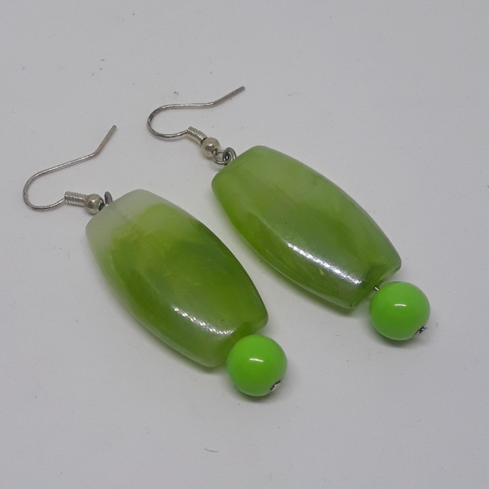 Beaded earrings - Picture 3 of 3